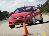 Holden-Tigra_2005_1280x960_wal