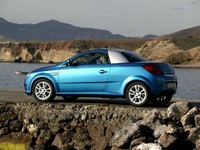 Opel_Tigra_TwinTop_2005_3